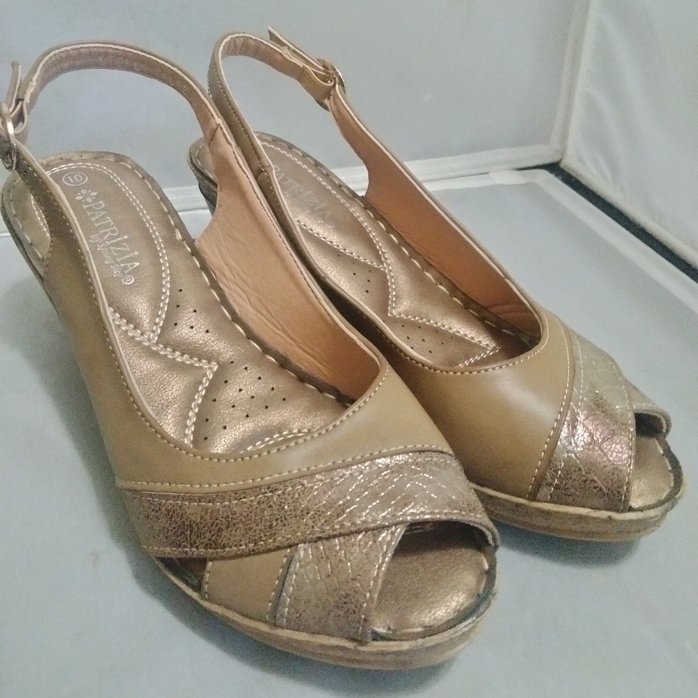 Women's peep toe sling back wedge heel shoes by Patrizia by spring step sz 10